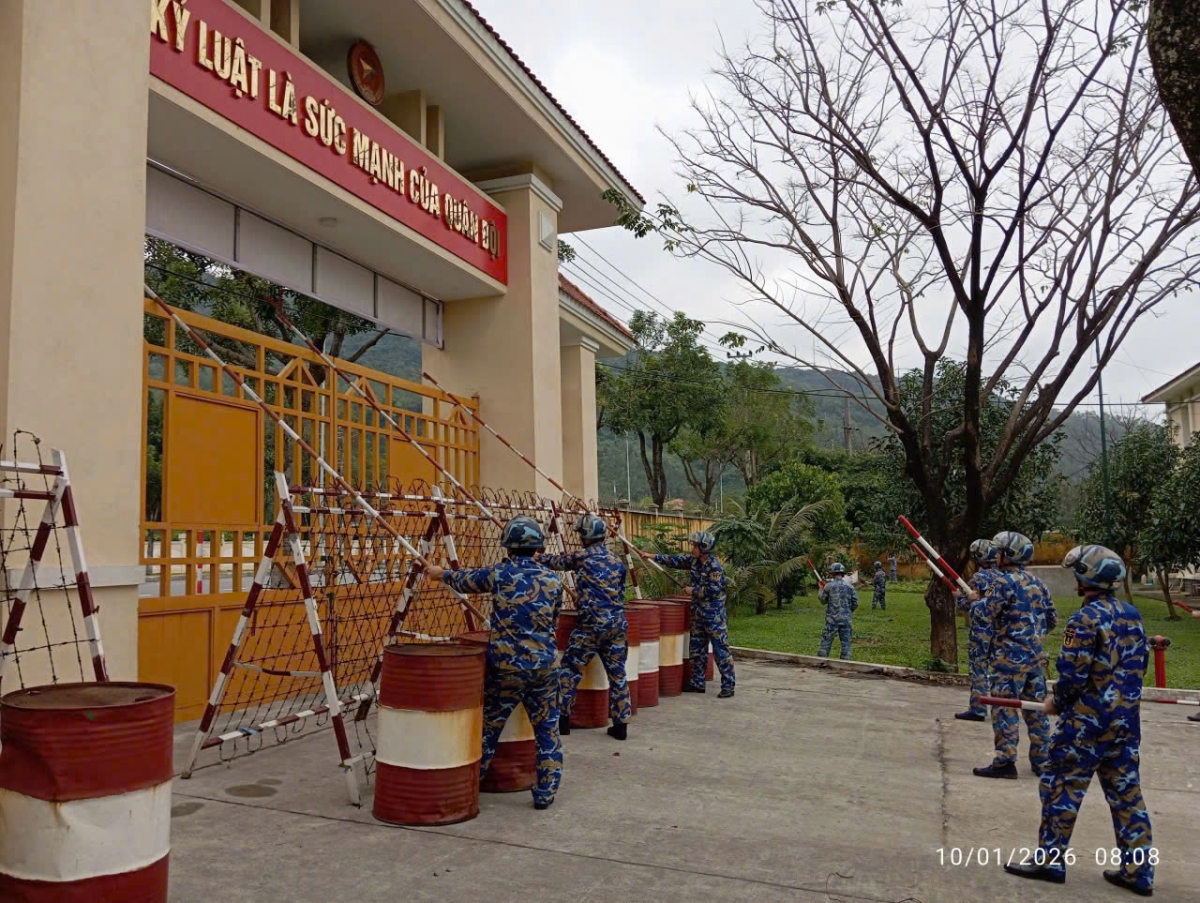 Cán bộ, chiến sĩ Vùng 3 Hải quân tích cực luyện tập các phương án sẵn sàng chiến đấu