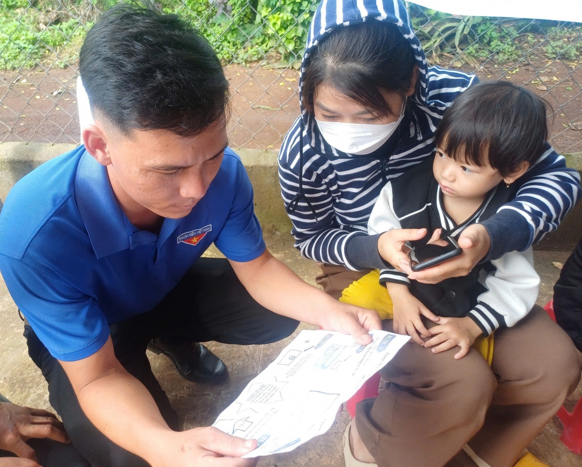 Các Tổ chuyển đổi số cộng đồng ở xã Ea Mdroh, tỉnh Đắk Lắk.