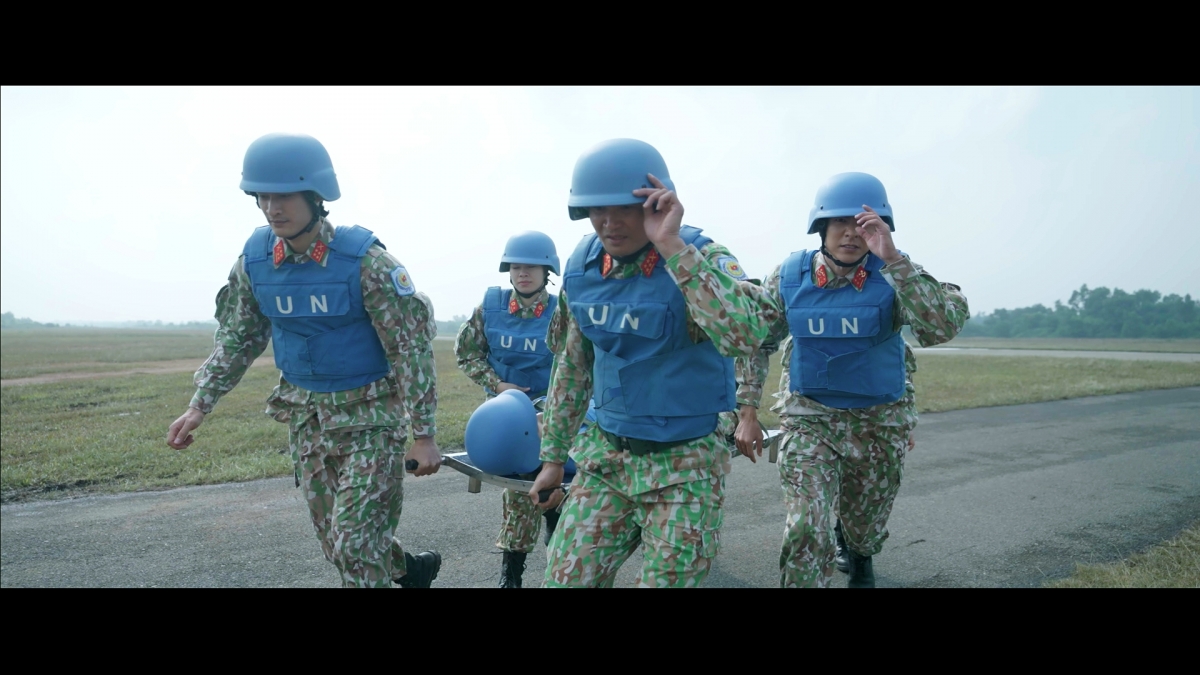 Cảnh trong phim Không giới hạn