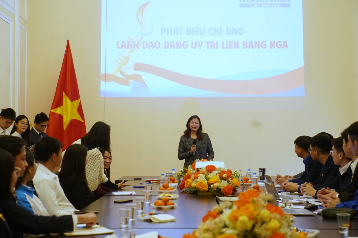 Chị Ngô Thị Thu Hoài - Tham tán, Ủy viên Ban Thường vụ Đảng ủy tại LB Nga.