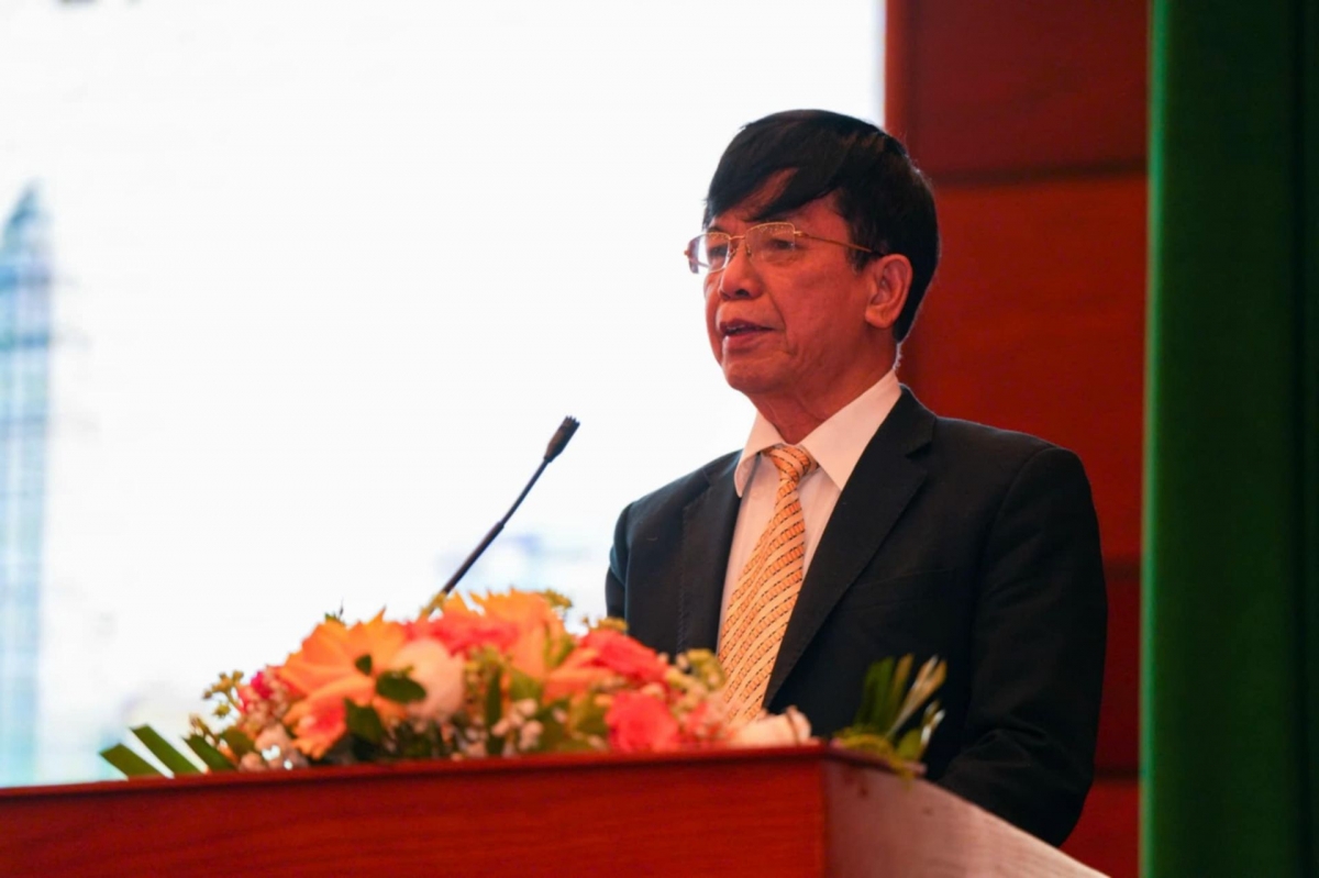 Chủ tịch Trung tâm Trọng tài quốc tế VN (VIAC), Giáo sư - Tiến sỹ Lê Hồng Hạnh phát biểu