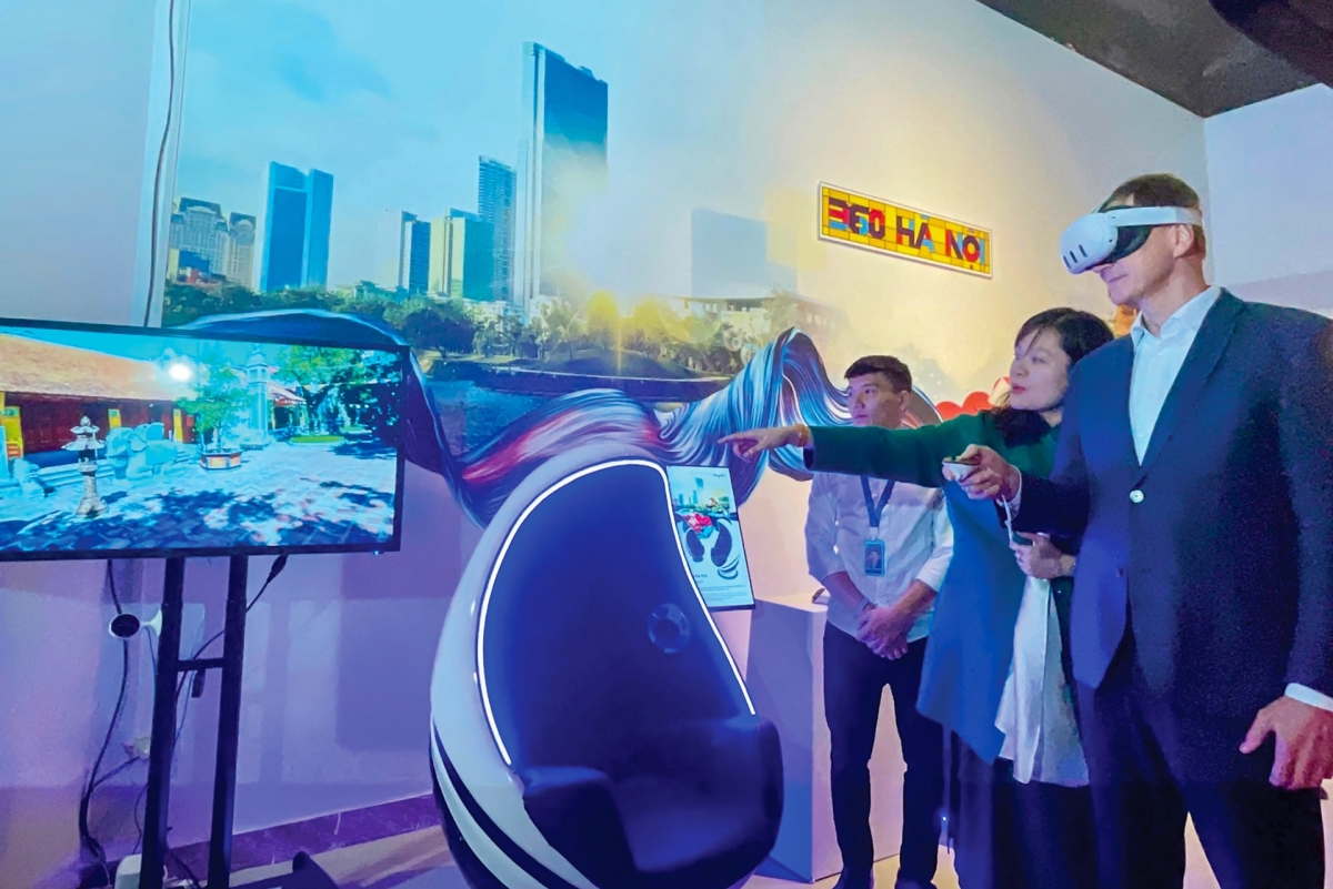 Chuyển đổi số là yêu cầu tất yếu để phát triển du lịch thông minh