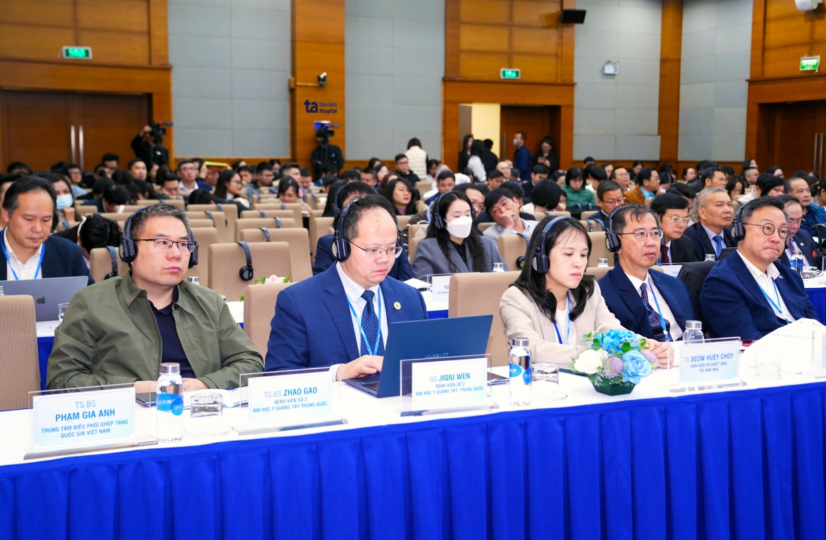 Hội nghị thu hút nhiều chuyên gia hàng đầu trong lĩnh vực ghép tạng quốc tế