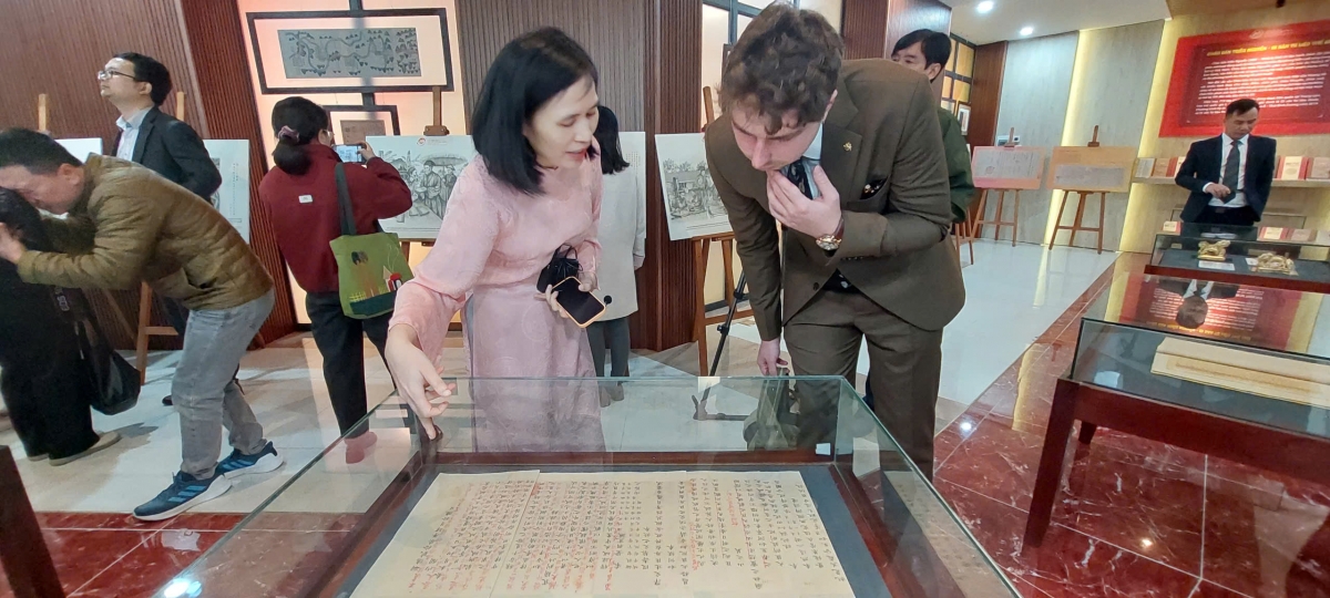 Du khánh trong nước và quốc tế được tìm hiểu về những tư liệu gốc lần đầu tiên được công bố