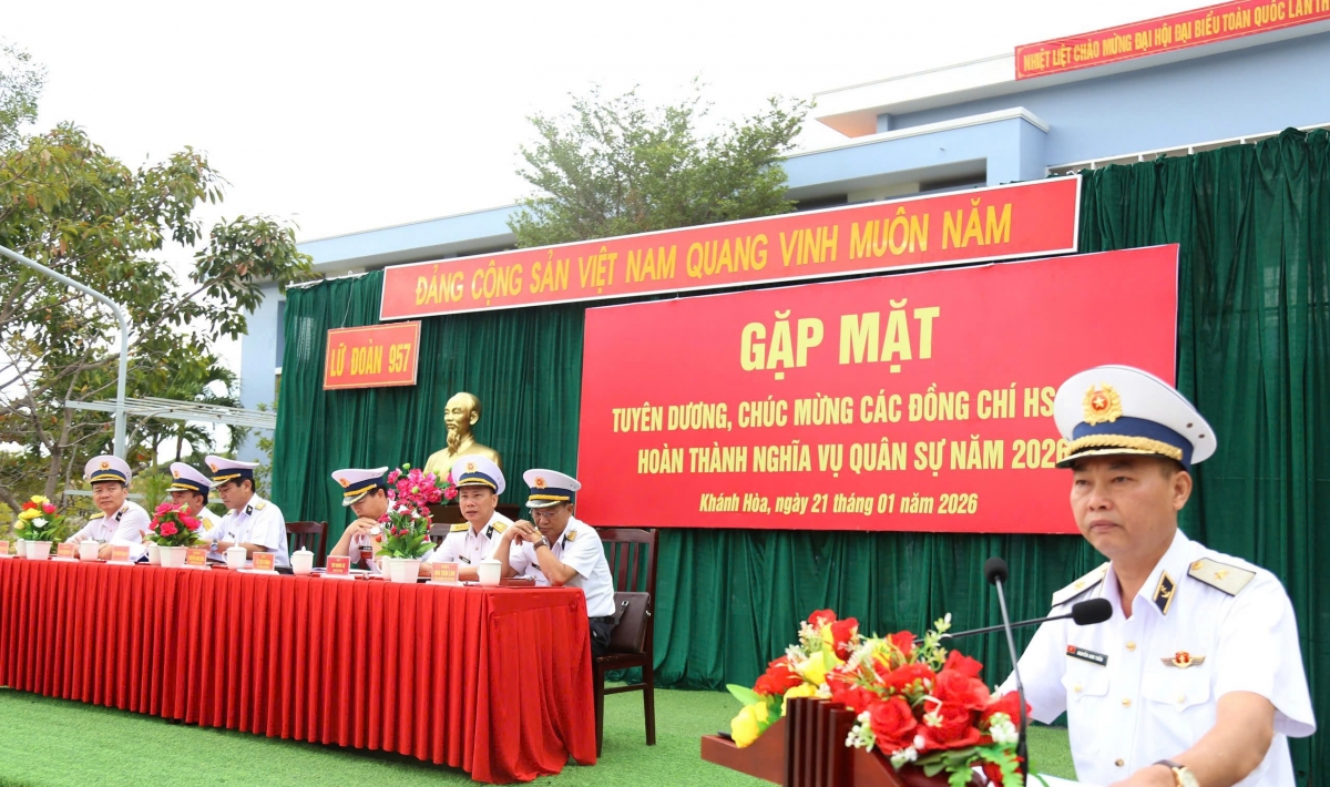 Chuẩn Đô đốc Nguyễn Anh Tuấn, Tư lệnh Vùng 4 phát biểu động viên