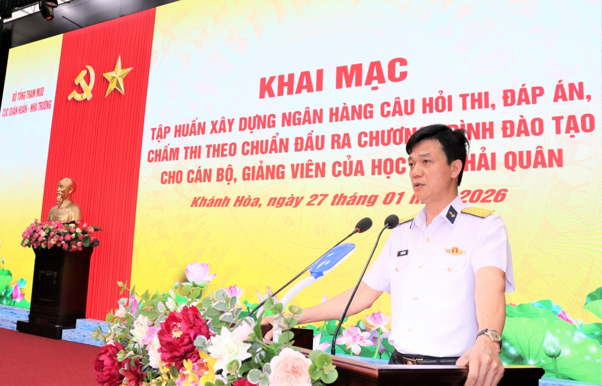 Đại tá PGS, TS Lại Hồng Đông, Phó Giám đốc Học viện phát biểu