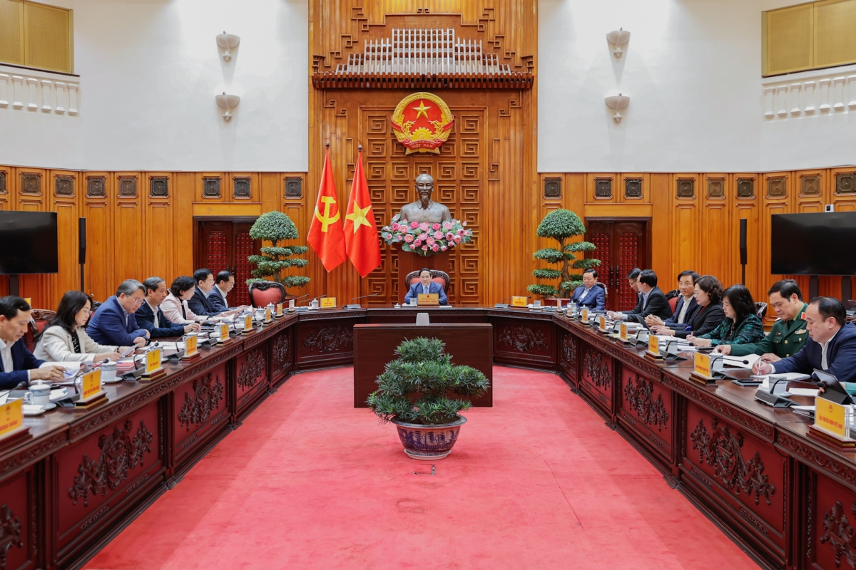 Thủ tướng lưu ý một số nhiệm vụ, giải pháp trọng tâm để huy động và sử dụng hiệu quả nguồn lực toàn xã hội, nguồn lực trong và ngoài nước, làm mới các động lực tăng trưởng truyền thống và thúc đẩy các động lực tăng trưởng mới