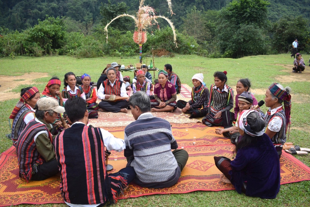 Lễ mừng cơm mới của người Bru - Vân Kiều.