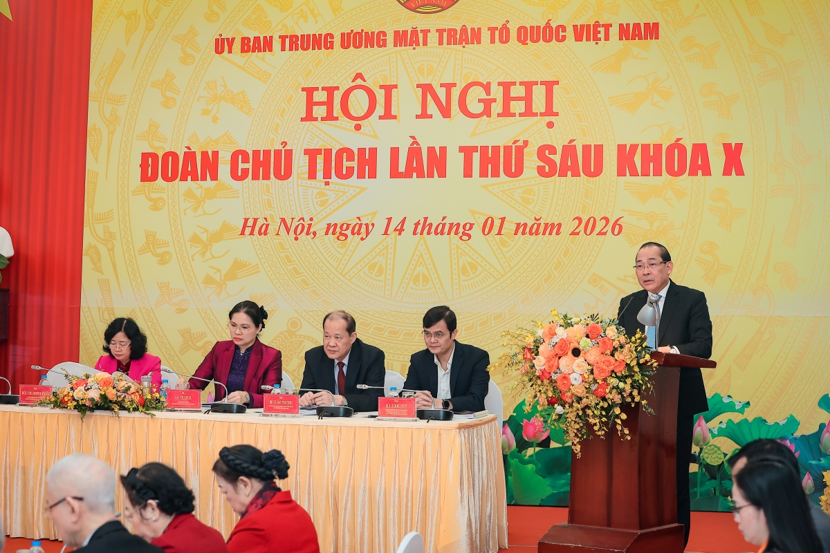 Ông Hoàng Công Thủy, Phó chủ tịch Ủy ban T.Ư MTTQ Việt Nam phát biểu tại hội nghị