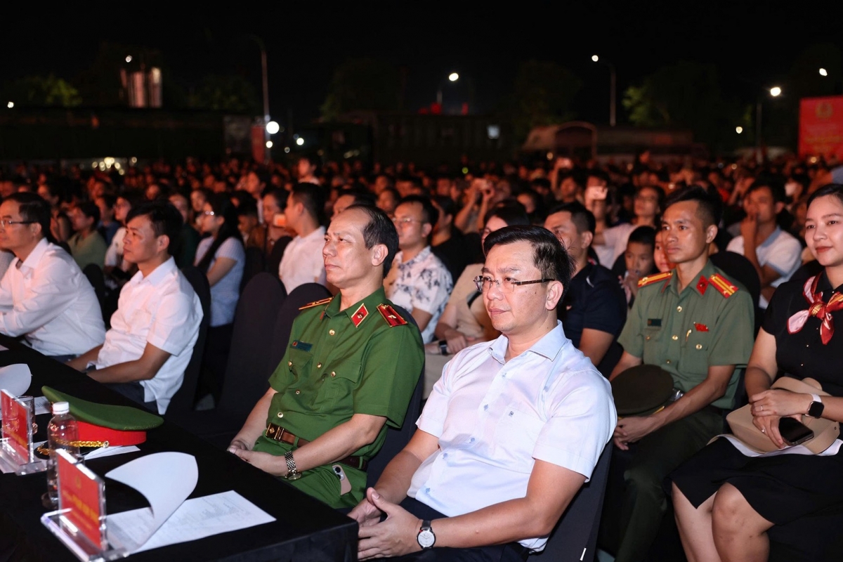 đại biểu tham dư chương trình