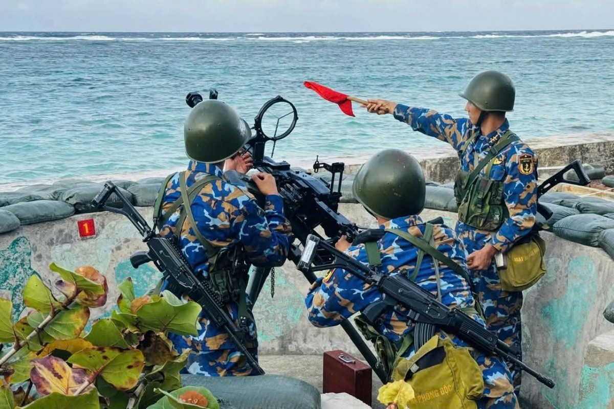 CBCS đảo Sinh Tồn sẵn sàng chiến đấu, bảo vệ Đại hội 