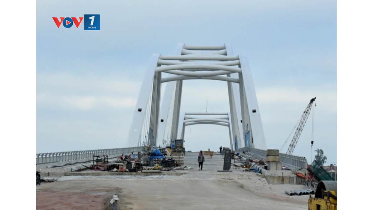 Công trường thi công cầu Nhật Lệ 3