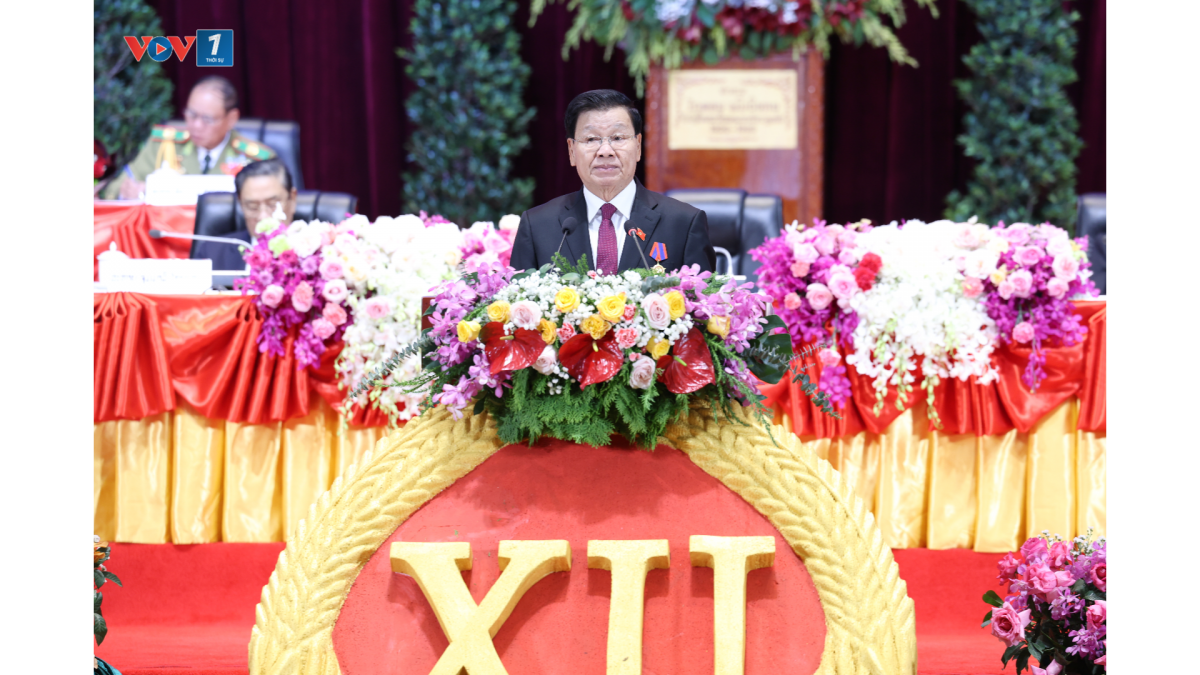Tổng Bí thư – Chủ tịch nước Lào Thongloun Sisoulith đọc diễn văn khai mạc Đại hội
