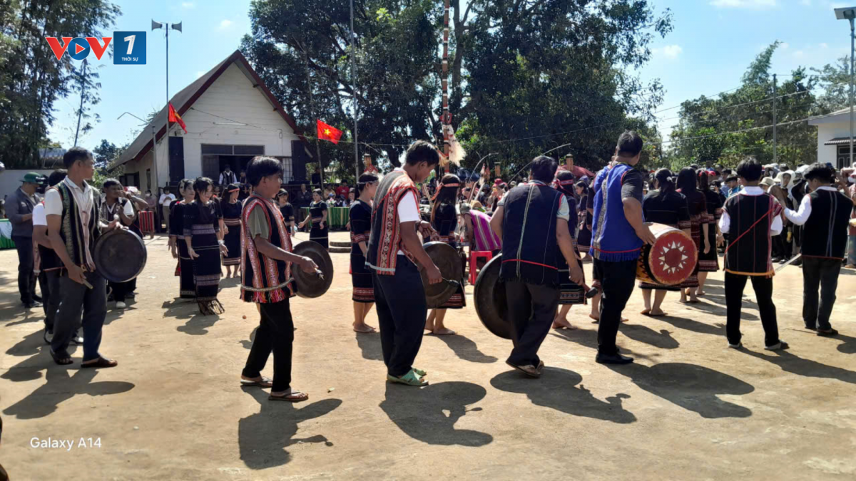 Vòng xoang được kết nối giữa người dân và du khách