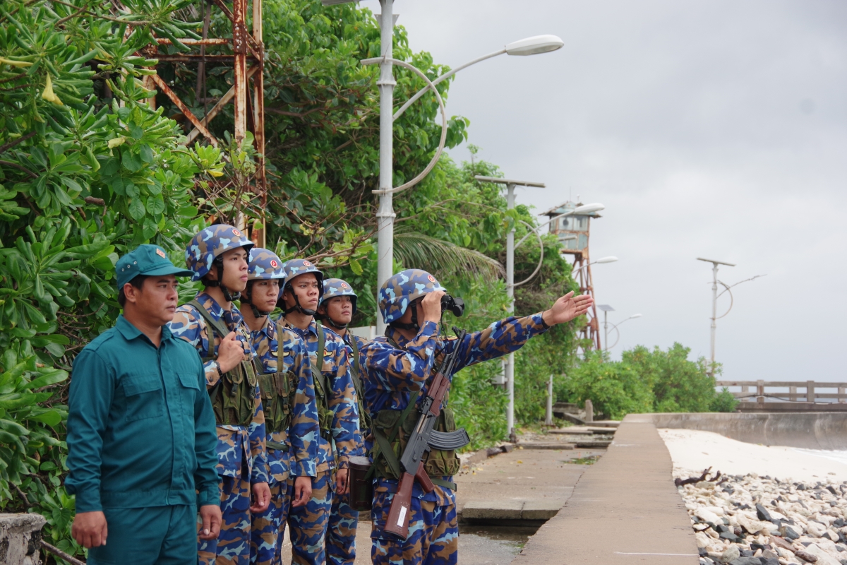 CBCS đảo Sơn Ca tuần tra bảo vệ biển, đảo