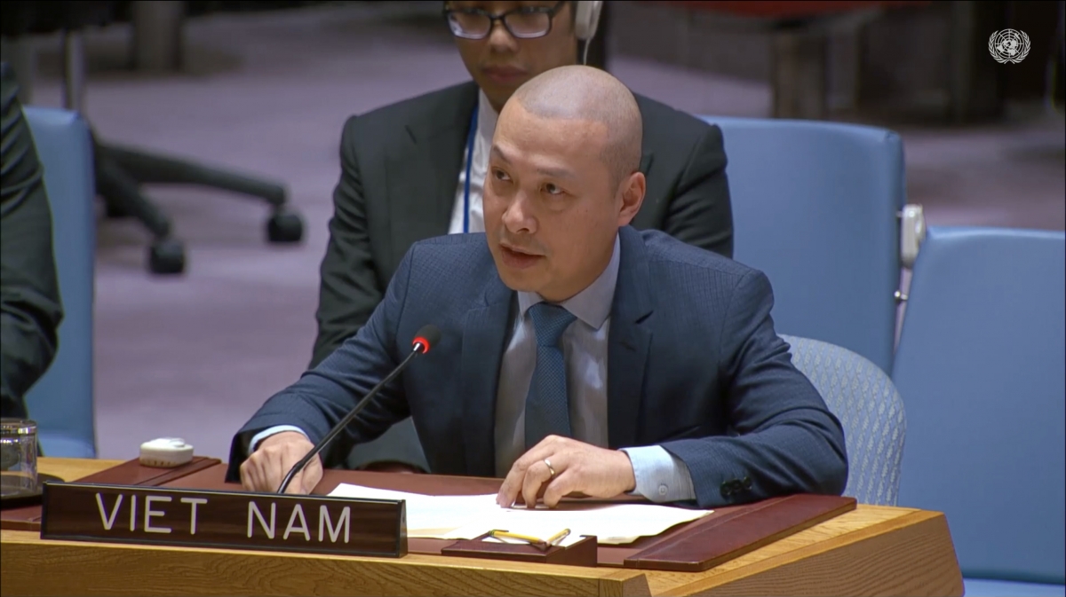 Công sứ Nguyễn Hoàng Nguyên, Đại biện lâm thời Phái đoàn Thường trực Việt Nam tại Liên hợp quốc phát biểu tại phiên họp.