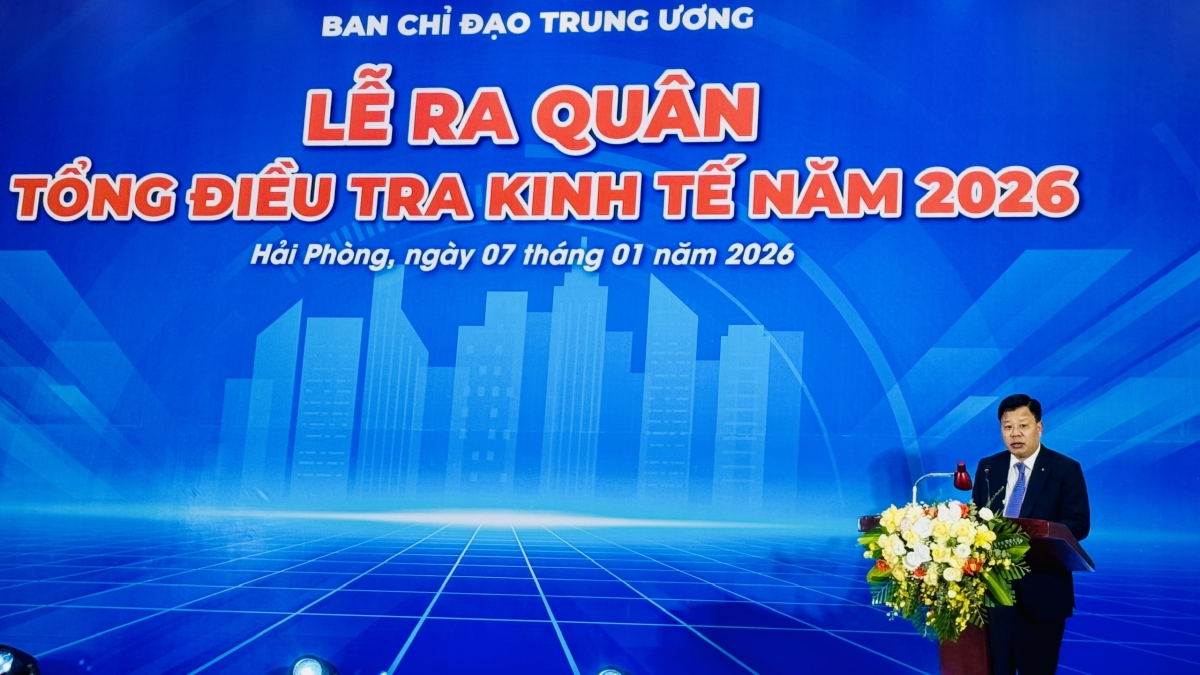 Ông Lê Trung Kiên-Phó Chủ tịch UBND thành phố Hải Phòng phát biểu tại Lễ ra quân