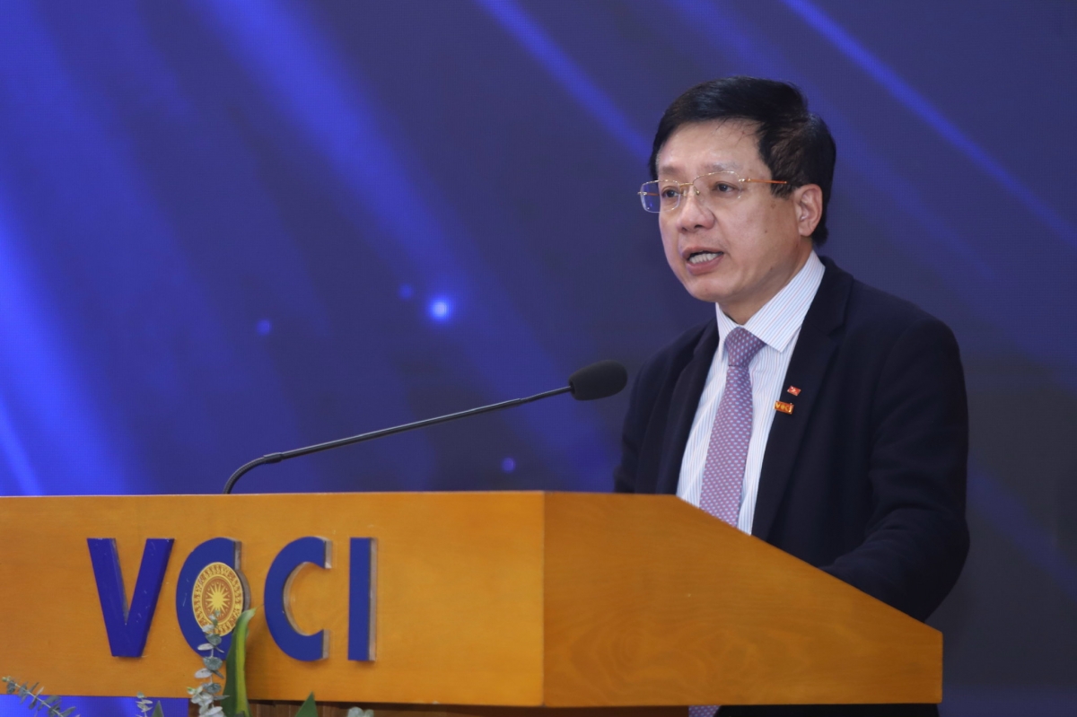 Chủ tịch VCCI Hồ Sỹ Hùng phát biểu tại diễn đàn