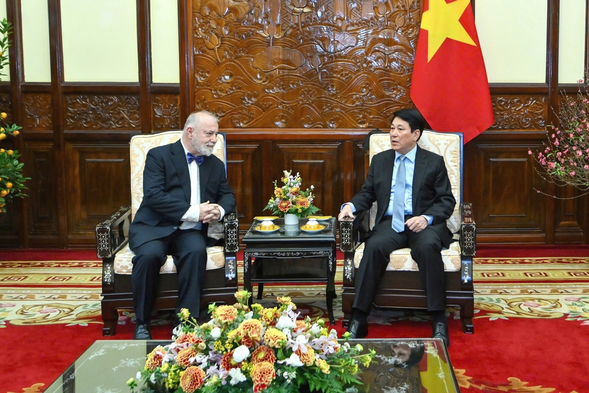 Chủ tịch nước Lương Cường tiếp Đại sứ Hynek Kmonicek