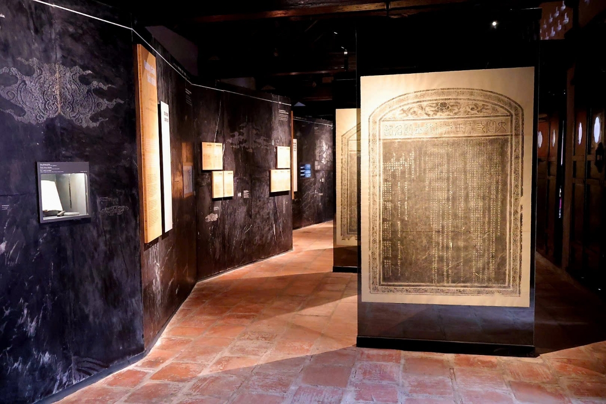 Không gian trưng bày "Sử đá lưu danh" tại Di tích Quốc gia đặc biệt Văn Miếu- Quốc Tử Giám