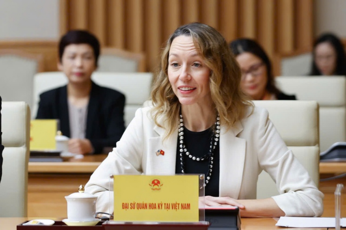 Đại biện Hoa Kỳ tại Việt Nam Courtney Beale