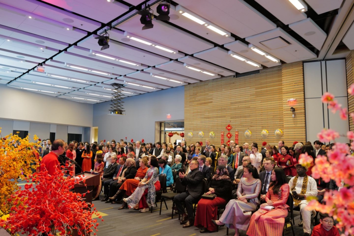 Kiều bào tại Mỹ và bạn bè quốc tế chung vui đón không khí Tết Nguyên đán