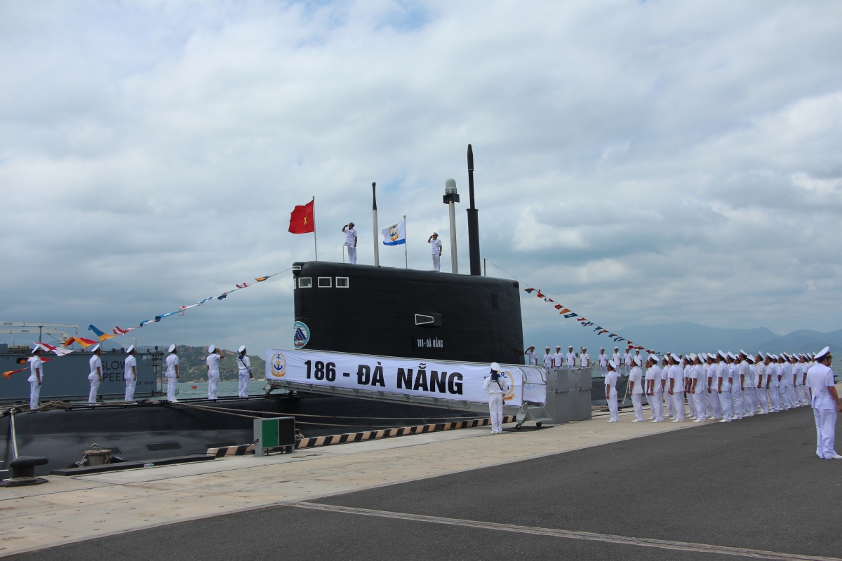 Lễ thượng cờ Tàu 186 - Đà Nẵng