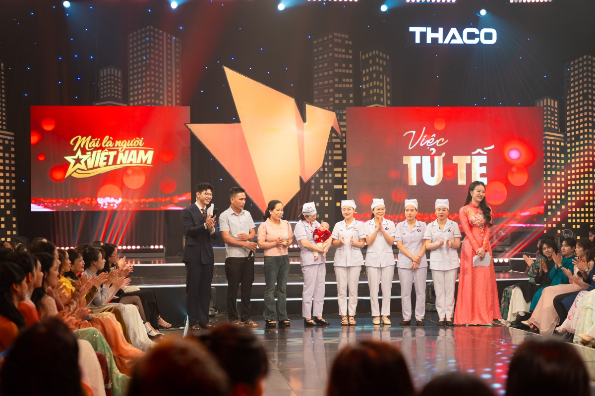 Những khoảnh khắc căng thẳng tại bệnh viện và câu chuyện của những nữ điều dưỡng cũng được khắc ghi trong Gala Việc tử tế Tết Nguyên đán 2026  