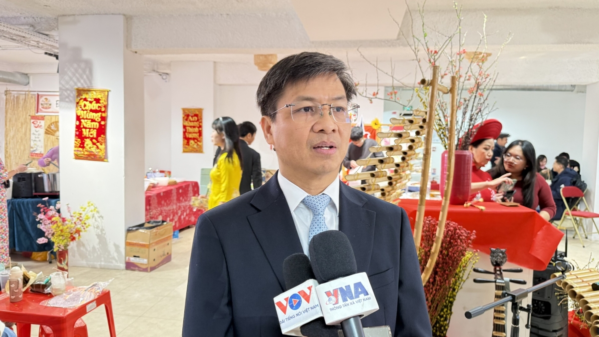 Ông Đinh Ngọc Đức - GĐ Trung tâm Văn hoá Việt Nam tại Pháp cho biết Chợ Xuân là một hoạt động gắn kết, gìn giữ, bảo vệ văn hoá Việt Nam và cùng hướng về Tổ quốc