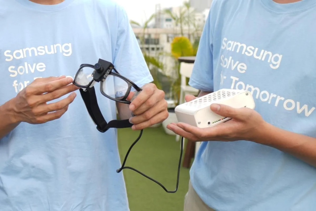 RunSight- cặp kính thông minh dựa trên trí tuệ nhân tạo ( AI) dành cho người khiếm thị- Nguồn ảnh Trendtec.id