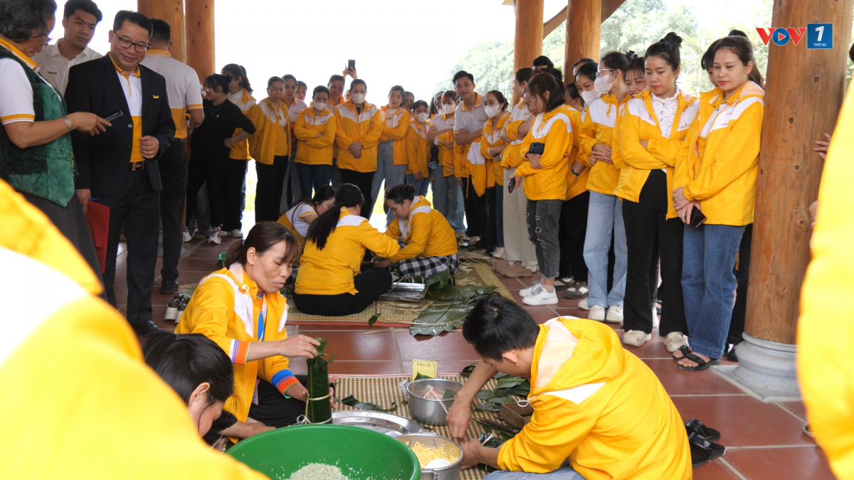 Hơn 400 công nhân Nhà máy Babeeni cùng hoà mình vào không khí đón Tết sớm