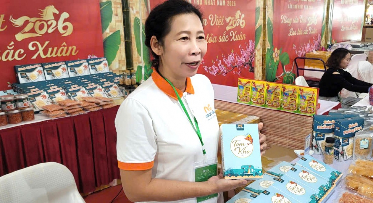 Tôm khô, sản phẩm OCOP 4 sao của tỉnh Cà Mau tại hội chợ Mùa Xuân 2026