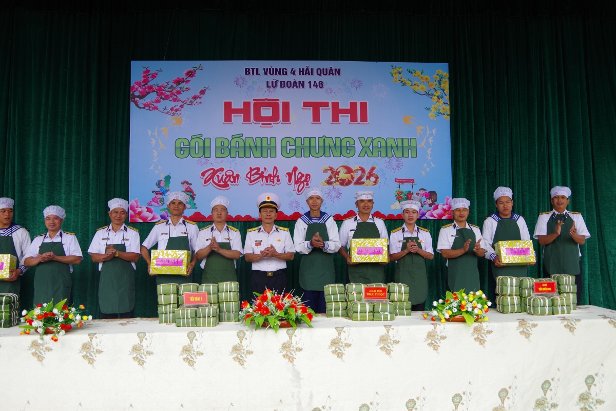 Trao giải cho các đội thi đạt kết quả cao