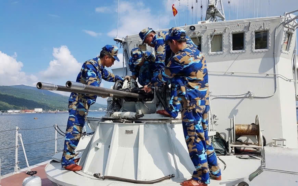 CBCS Vùng 3 Hải quân bảo quản trang bị, trực SSCĐ