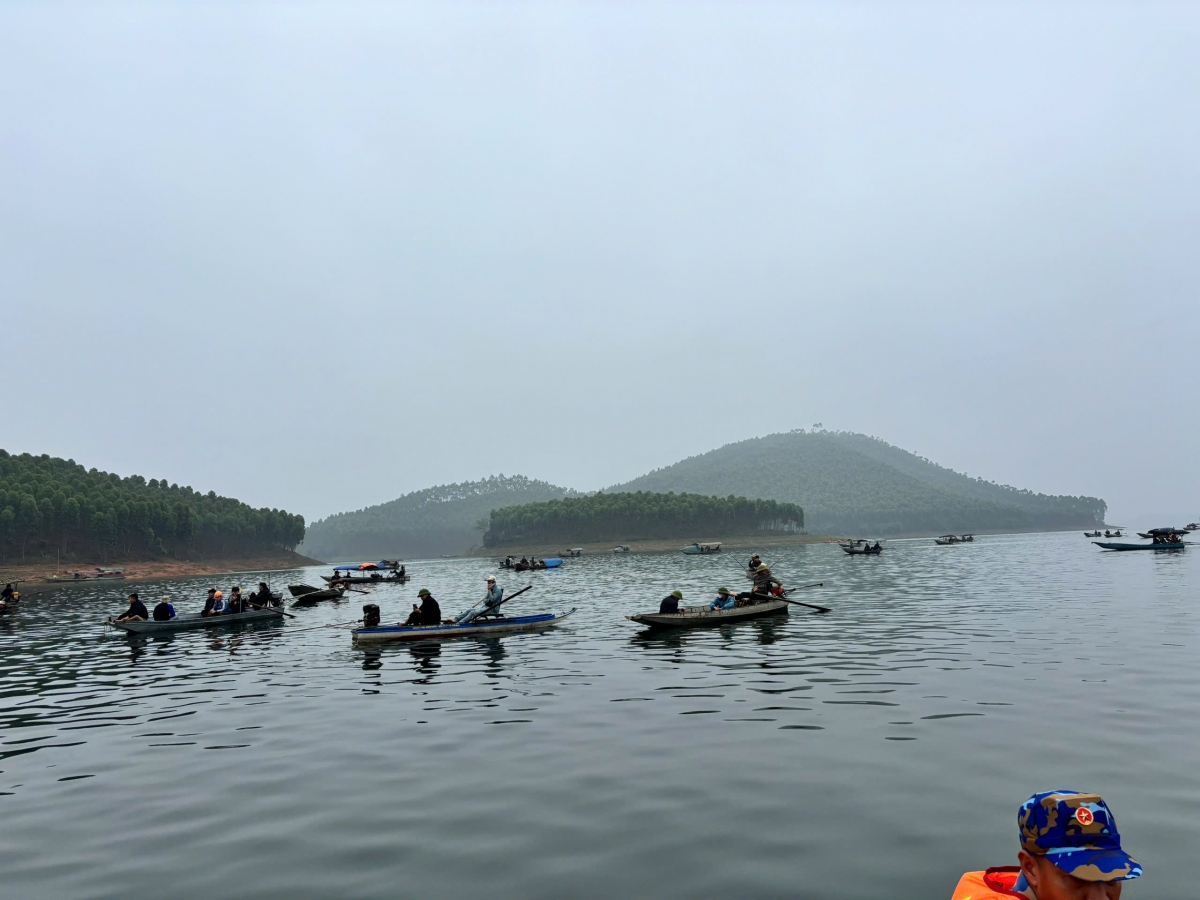 Hiện trường tìm kiếm nạn nhân mất tích