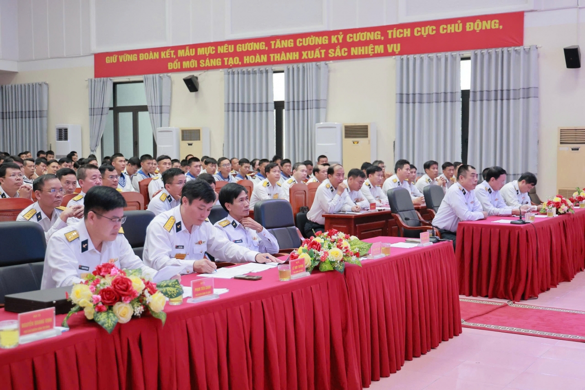 Quang cảnh buổi khai mạc