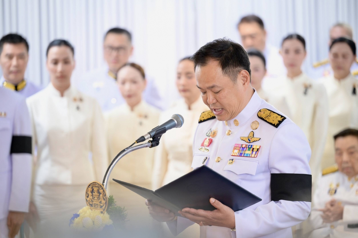 Tân Thủ tướng Anutin Charnvirakul tiếp nhận sắc phong của Nhà Vua Thái Lan hôm 20/3/2026. Ảnh: Chính phủ Thái Lan