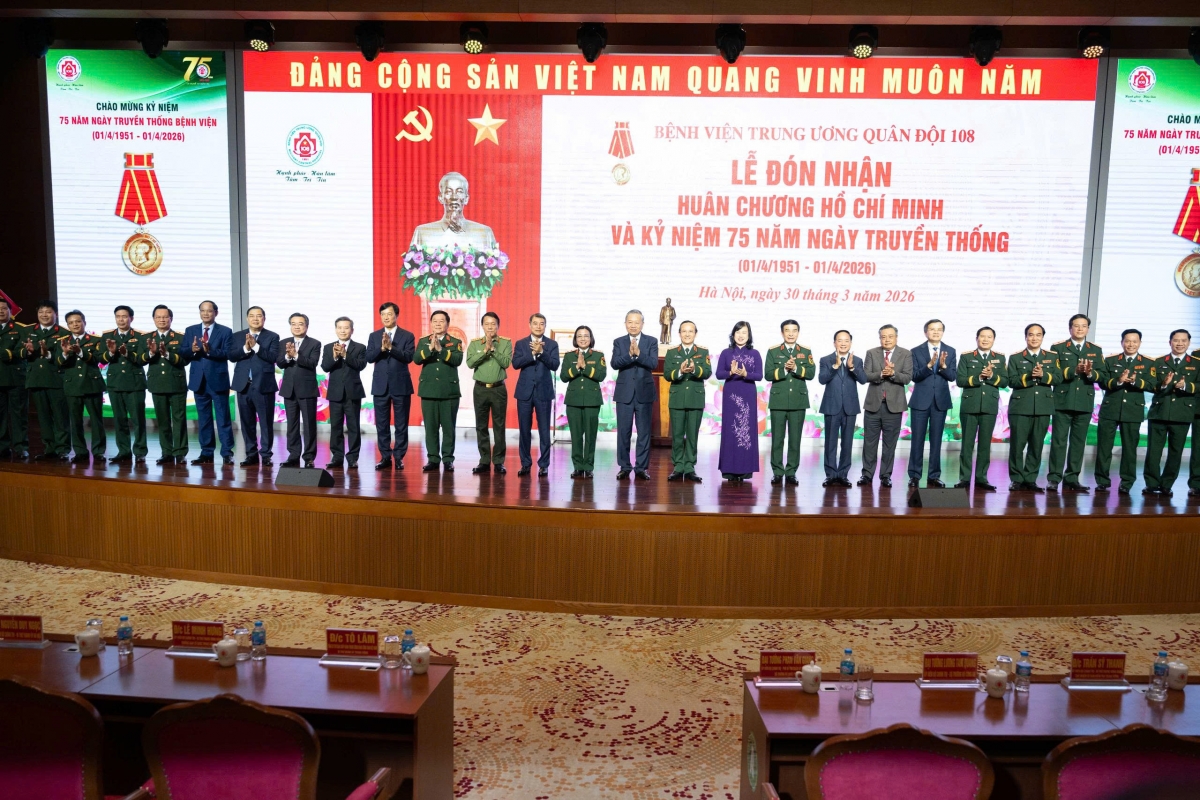 Tổng Bí thư Tô Lâm chủ trì Hội nghị Quân ủy Trung ương và trao tặng Huân chương Hồ Chí Minh cho Bệnh viện Trung ương Quân đội 108 vào đúng dịp kỷ niệm 75 năm ngày truyền thống của bệnh viện.
 