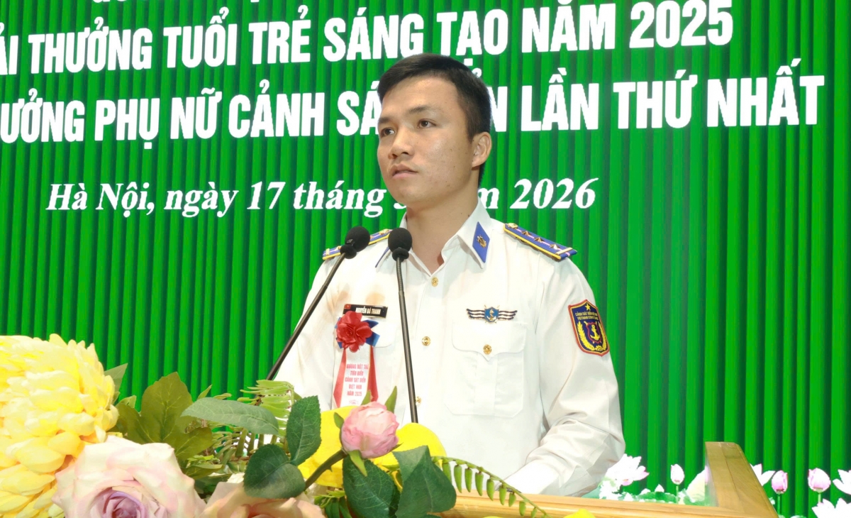 Thượng úy QNCN Nguyễn Bá Thanh, Biên tập viên kiêm phóng viên, Cổng Thông tin điện tử, Cục Chính trị, Cảnh sát biển Việt Nam chia sẻ kinh nghiệm tại Lễ tuyên dương