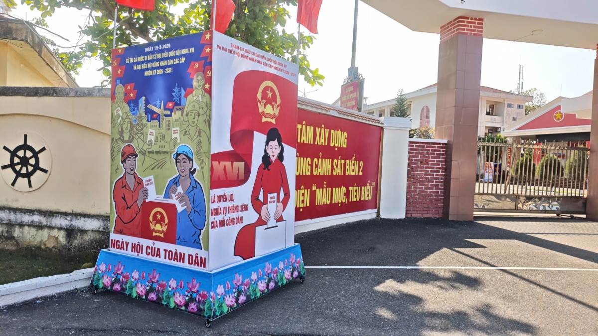 Pano, khẩu hiệu tuyên truyền về Đại biểu Quốc hội khóa XVI và Đại biểu Hội đồng nhân dân các cấp nhiệm kỳ 2026 – 2031 tại Bộ tư lệnh Vùng Cảnh sát biển 2