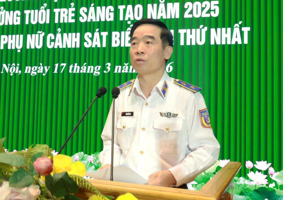 Trung tướng Bùi Quốc Oai, Chính ủy Cảnh sát biển Việt Nam phát biểu tại buổi lễ