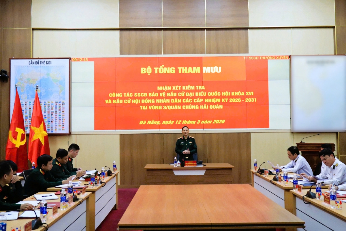 Thượng tướng Phạm Trường Sơn phát biểu tại buổi kiểm tra