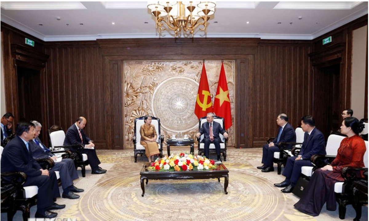 Tổng Bí thư Tô Lâm tiếp Đoàn đại biểu Hội đồng Quốc gia Mặt trận Đoàn kết Phát triển Tổ quốc Campuchia. 
 