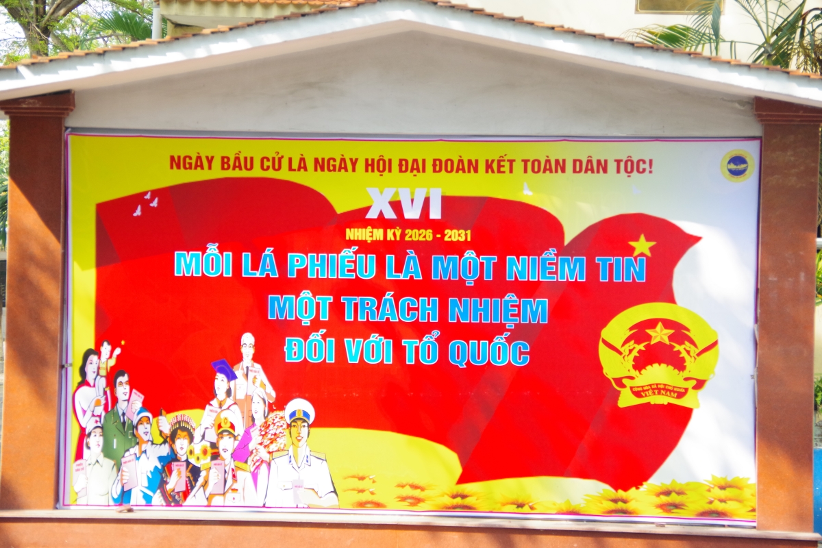 Nội dung tuyên truyền tập trung trang trí những khu vực sinh hoạt chung của Lữ đoàn