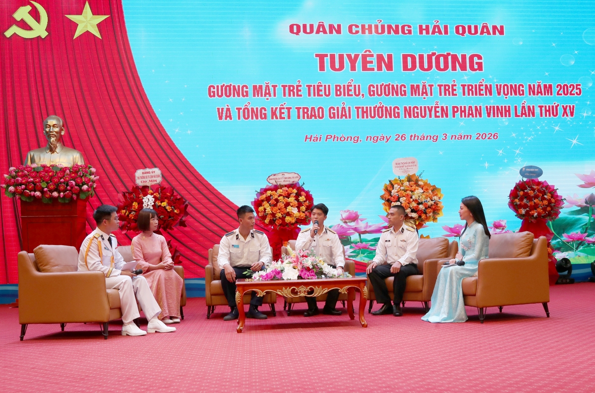 Giao lưu Gương mặt trẻ tiêu biểu, tác giả đạt giải Nguyễn Phan Vinh