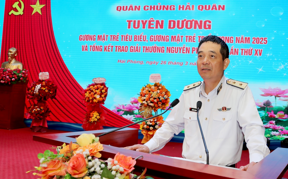 Phó Đô đốc Nguyễn An Phong, Chính ủy Quân chủng Hải quân phát biểu chỉ đạo