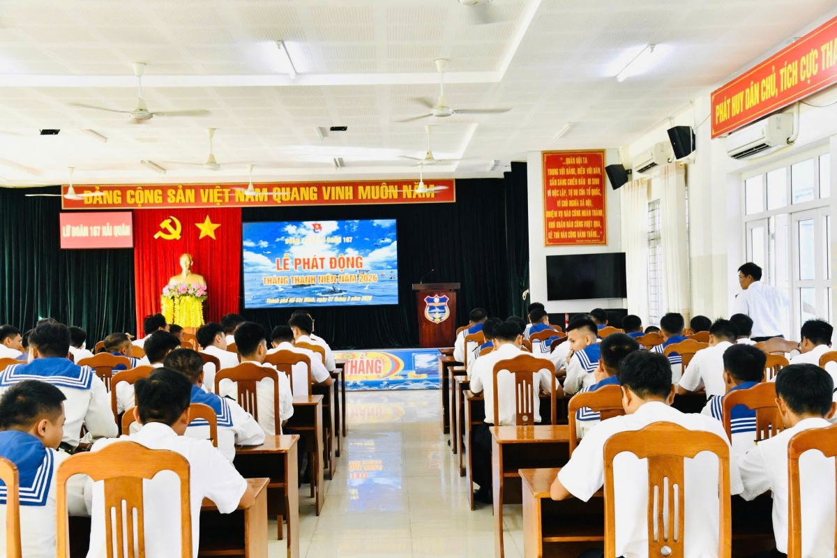 Quang cảnh buổi lễ phát động ​