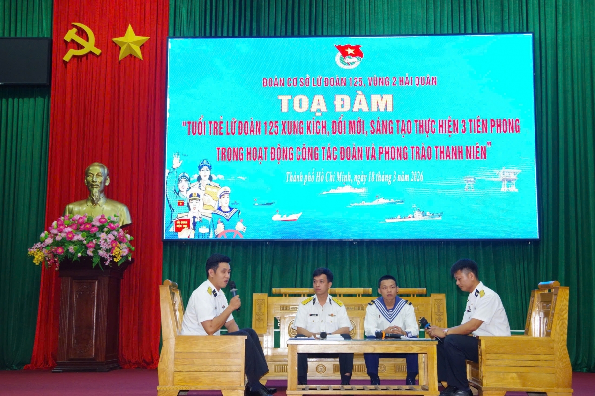 Tọa đoàn Tuổi trẻ xung kích, đổi mới, sáng tạo, thực hiện 3 tiên phong trong hoạt động công tác đoàn và phong trào thanh niên được triển khai ở các Tổ chức đoàn trong toàn Vùng