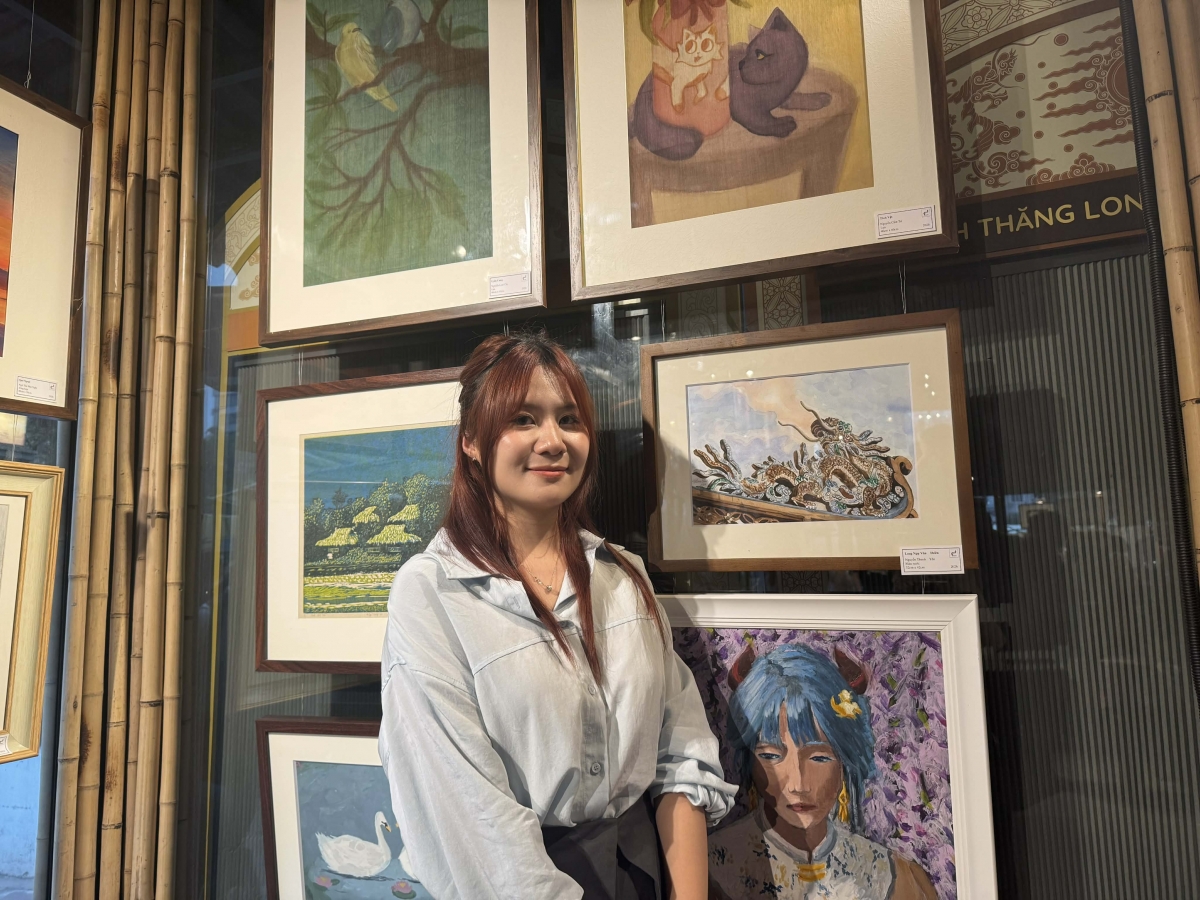 Bạn Nguyễn Thanh Yên, Khoa chuyên ngành Thiết kế đồ họa cùng tác phẩm trưng bày tại triển lãm