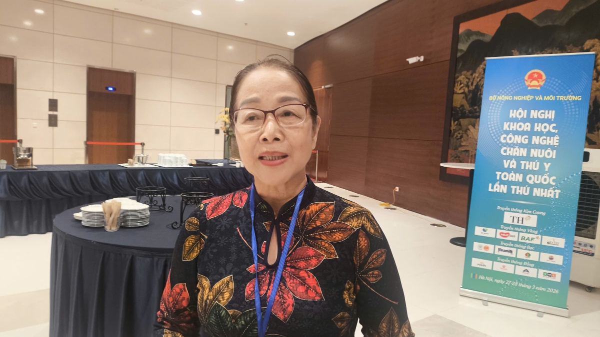 PGS, TS Phạm Thị Vượng, Viện trưởng Viện Nghiên cứu và ứng dụng công nghệ sinh học Tập đoàn Quế Lâm phát biểu về giải pháp thúc đẩy nghiên cứu ứng Khoa học công nghệ trong chăn nuôi thú y